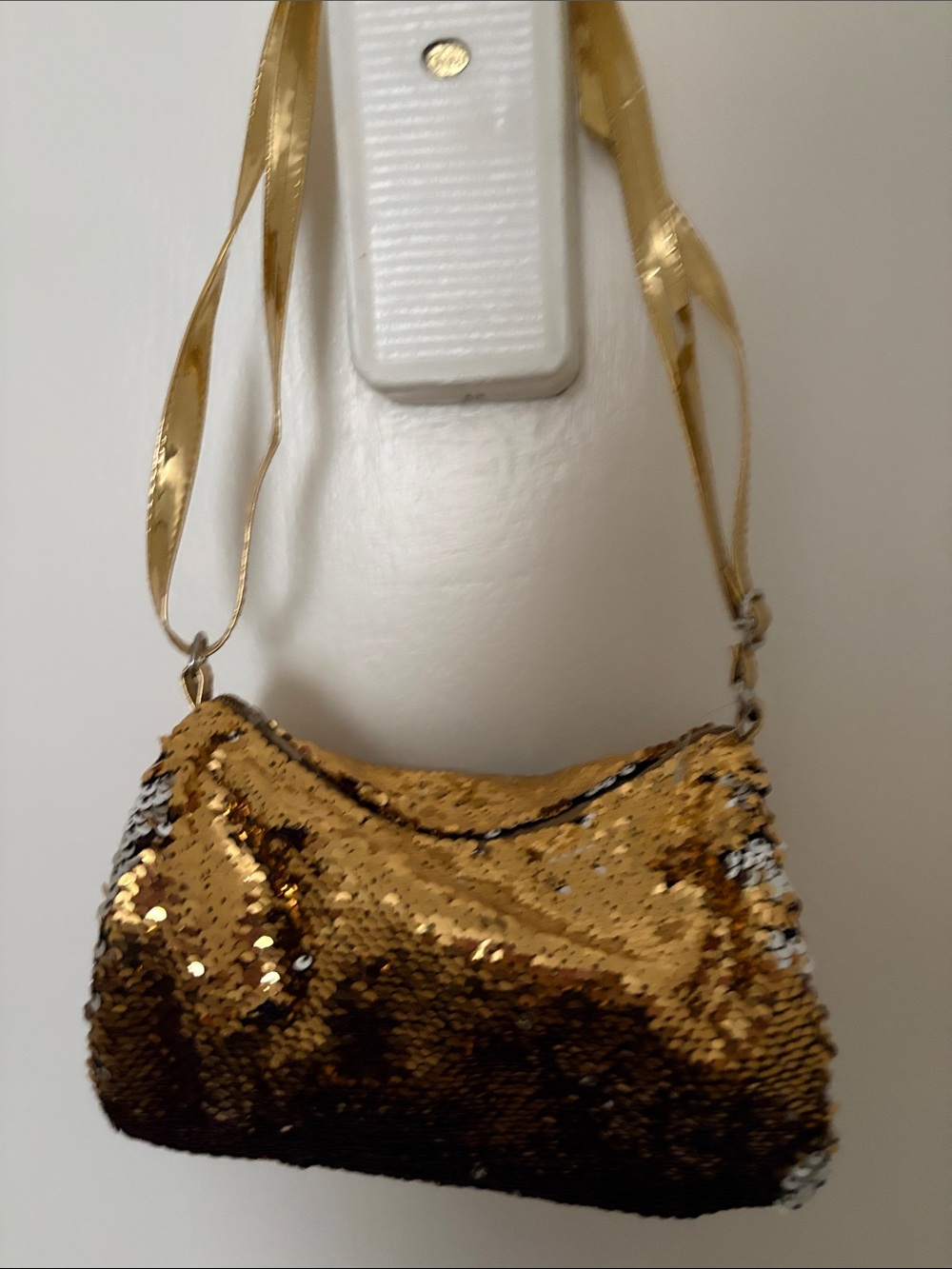 Gold Sequin Shoulder Bag - Elegant Evening Accessory